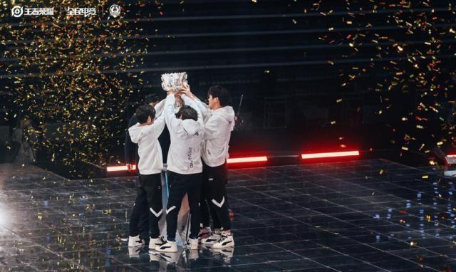 关于电竞国家队击败老对手羽毛球队，晋级之路一路高歌的信息-九游官网